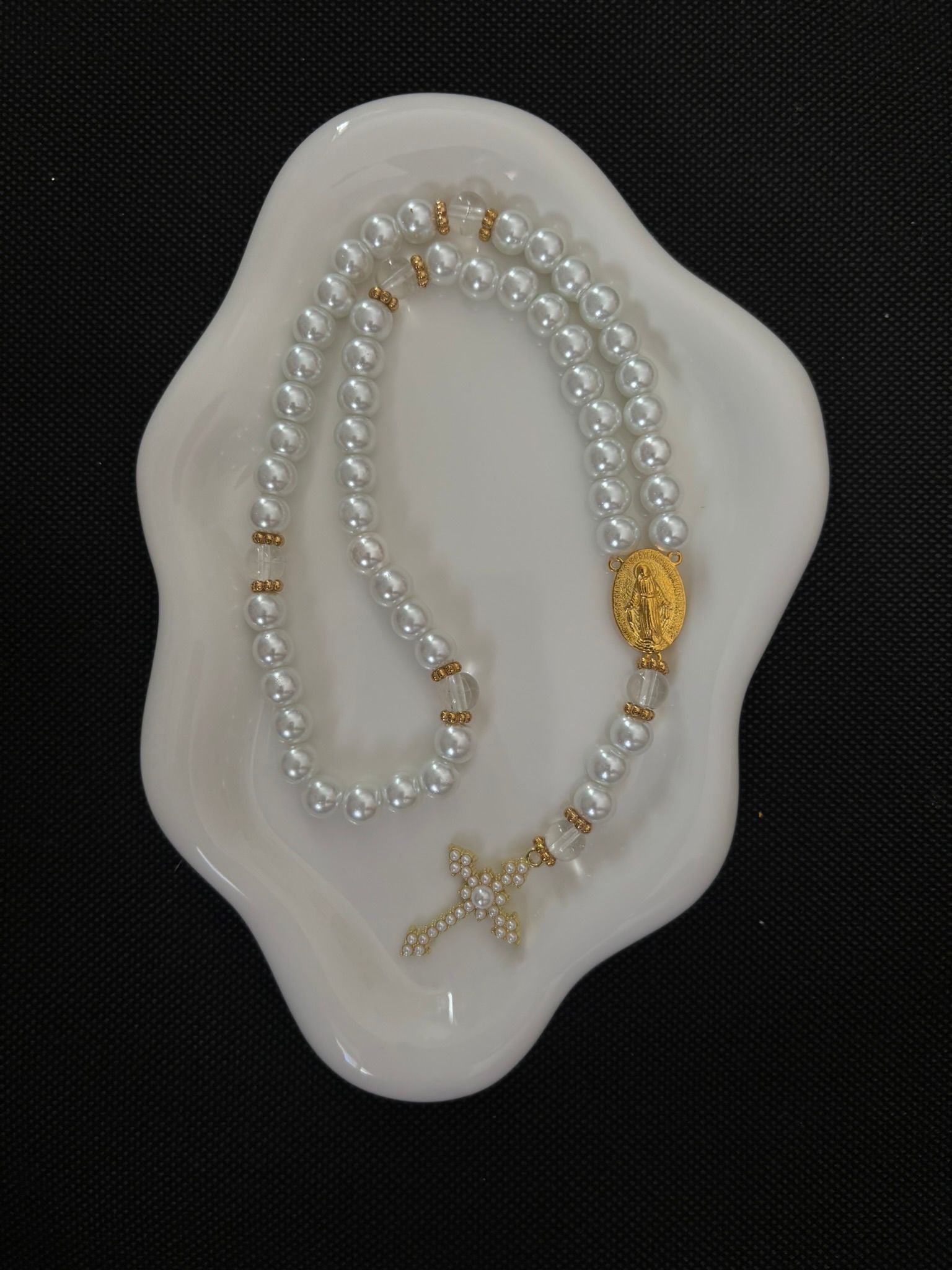 Chapelet "Lumière Nacrée" – Perles de Soie & Éclats d'Or